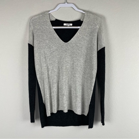 Madewell Light Dark Gray Color Block Warmlight V-Neck Pullover Sweater Size XS - Picture 1 of 7